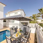 Villa Cemelia *