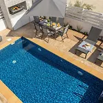 Cemelia Protaras