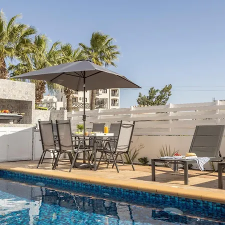 Cemelia Protaras